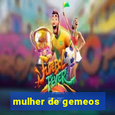 mulher de gemeos